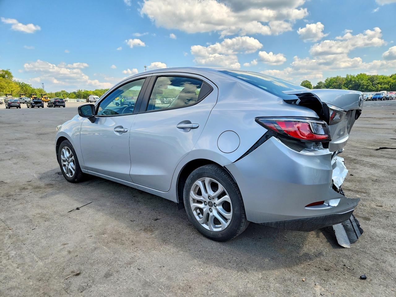 2018 TOYOTA YARIS IA BASE — снимка 2