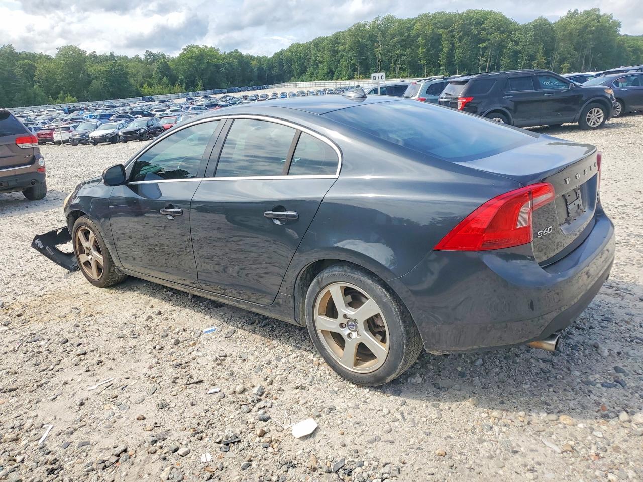 2013 VOLVO S60 T5 — снимка 2