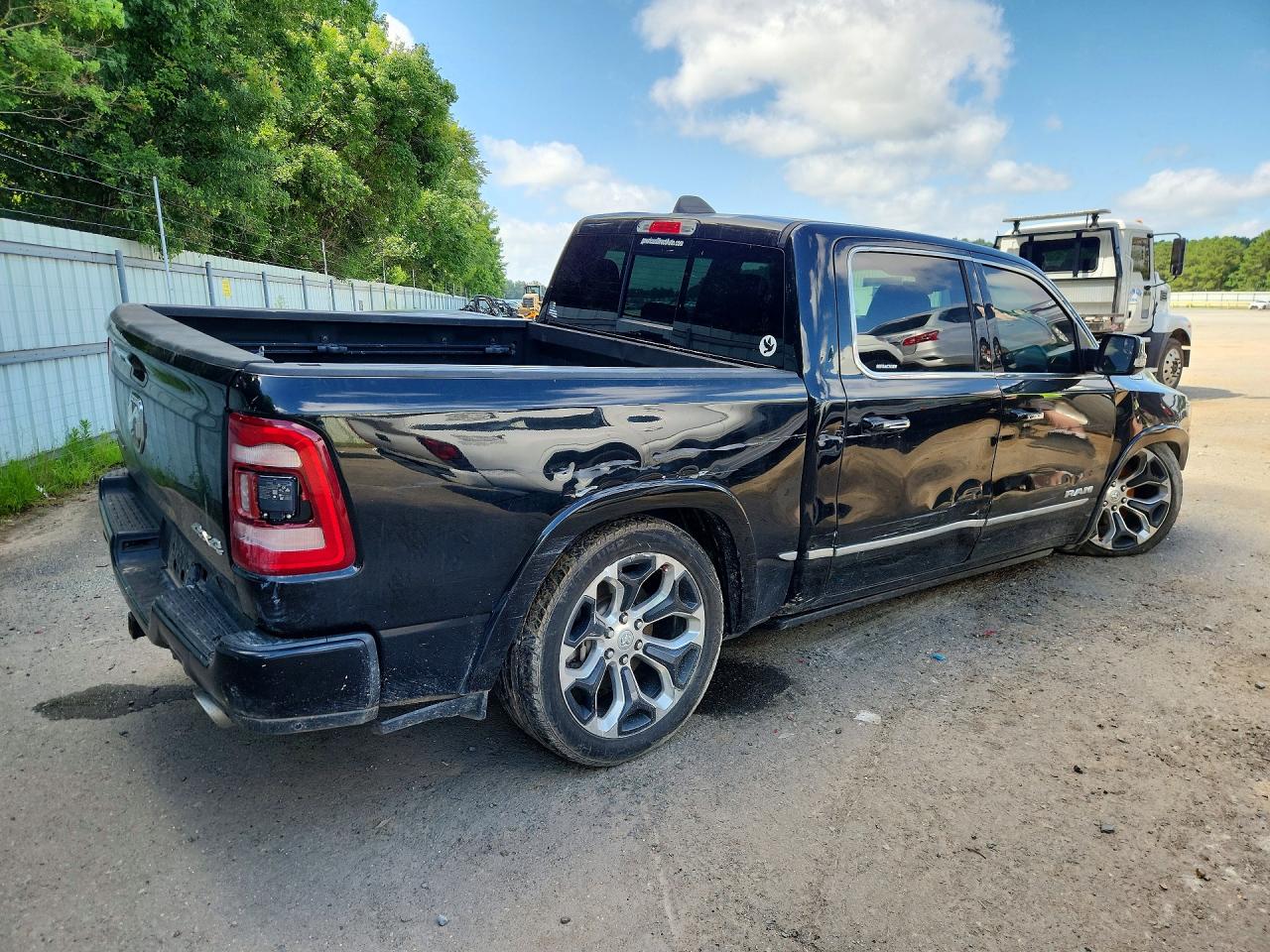 2020 RAM 1500 LIMITED — снимка 3