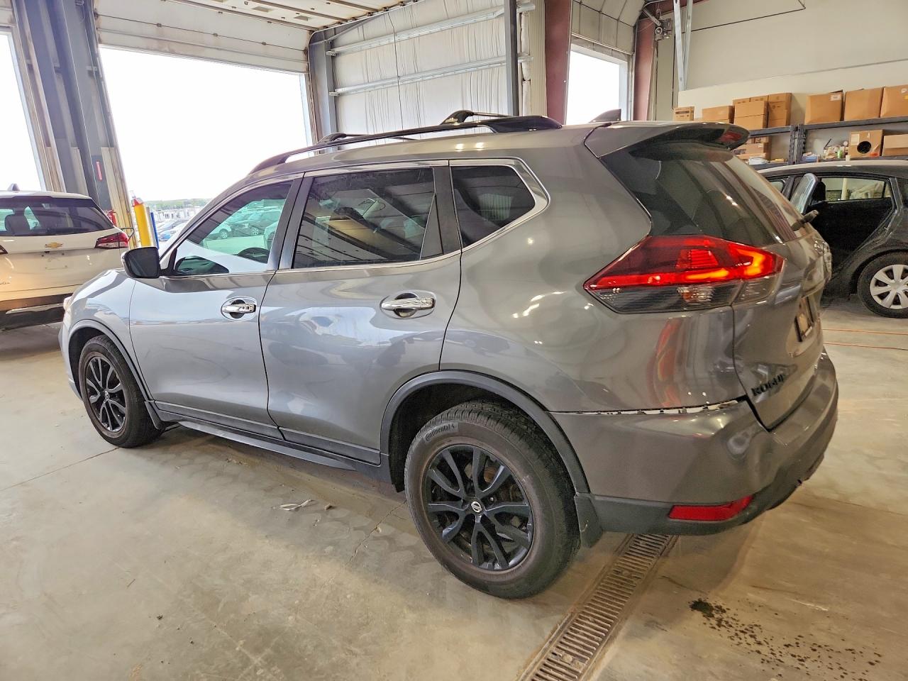 2018 NISSAN ROGUE SV — снимка 2