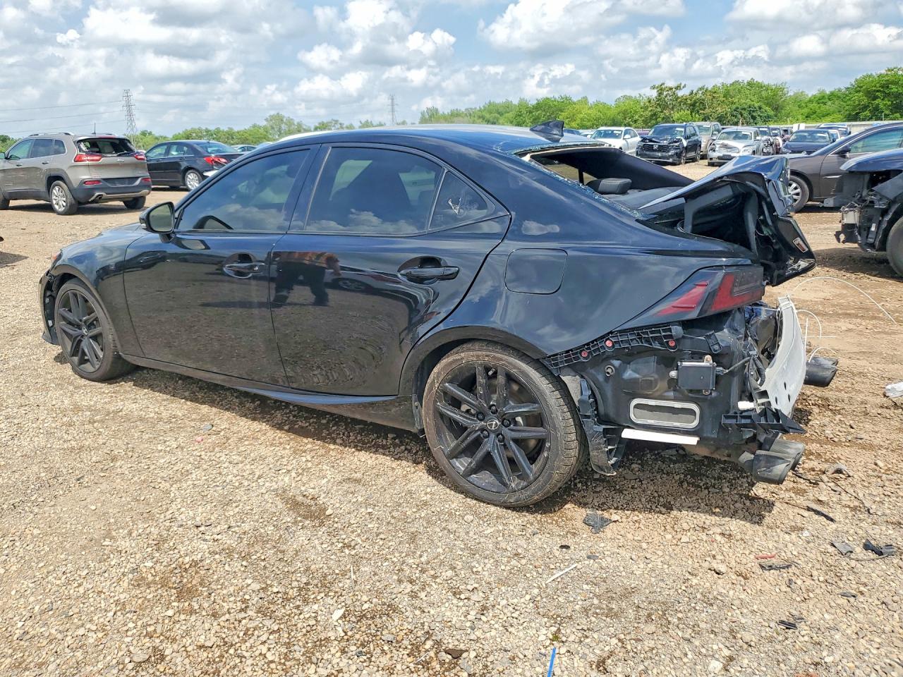 2016 LEXUS IS 300 — снимка 2