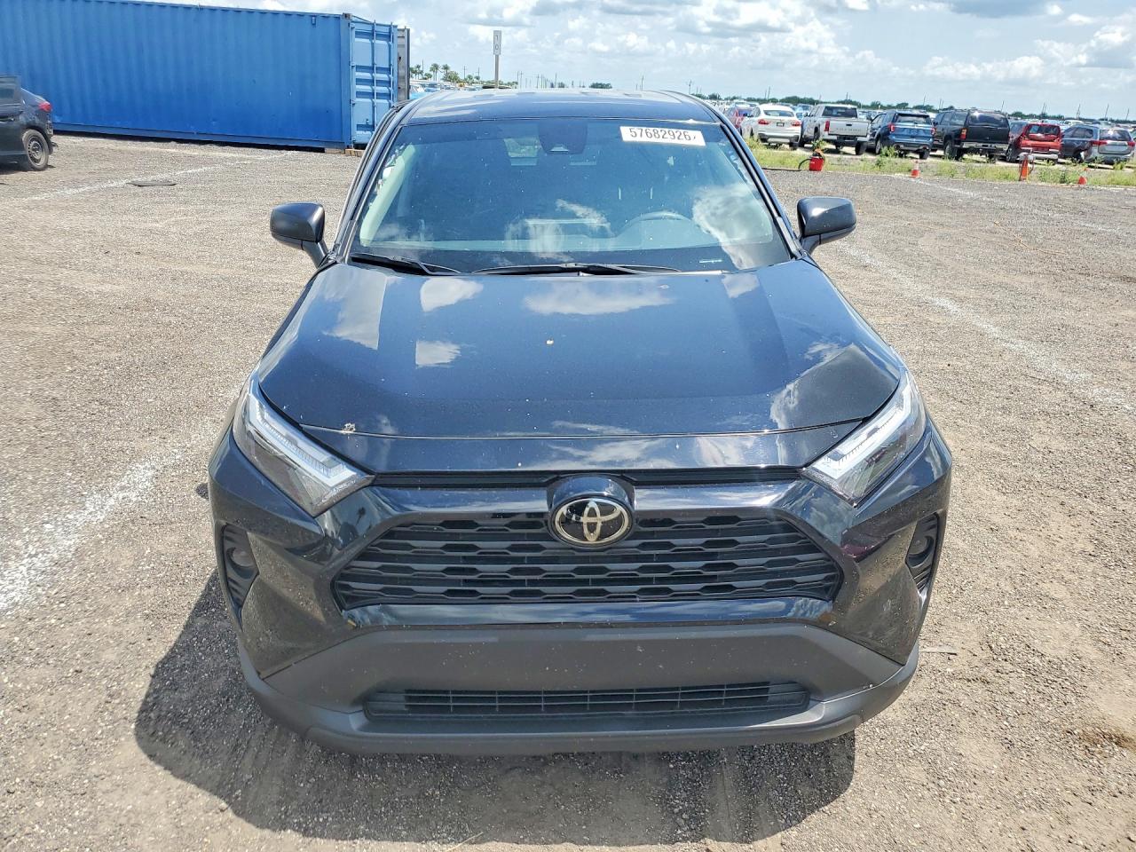 2025 TOYOTA RAV4 LE — снимка 5