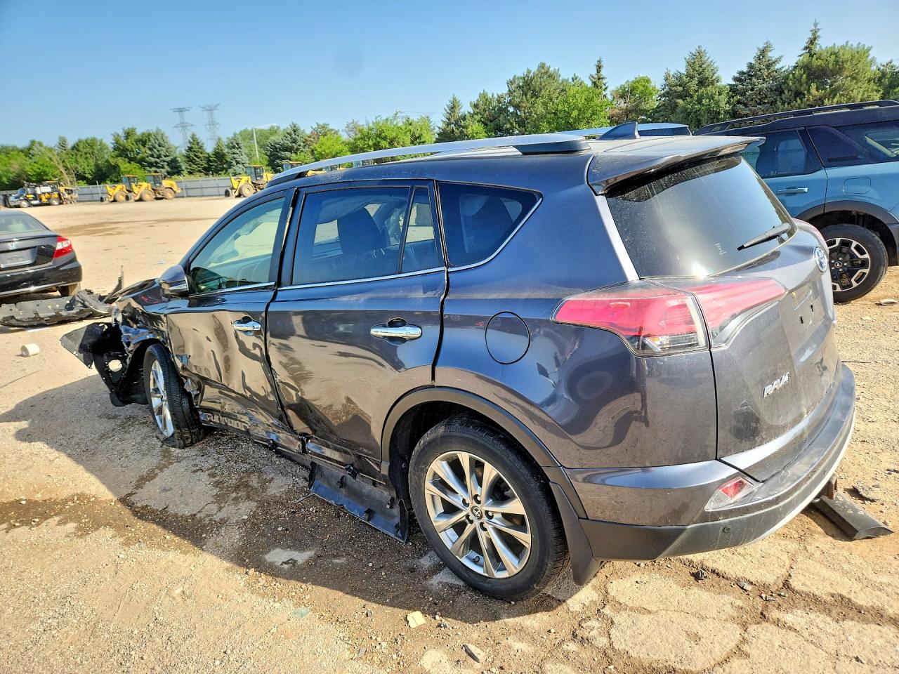 2016 TOYOTA RAV4 HV LIMITED — снимка 2