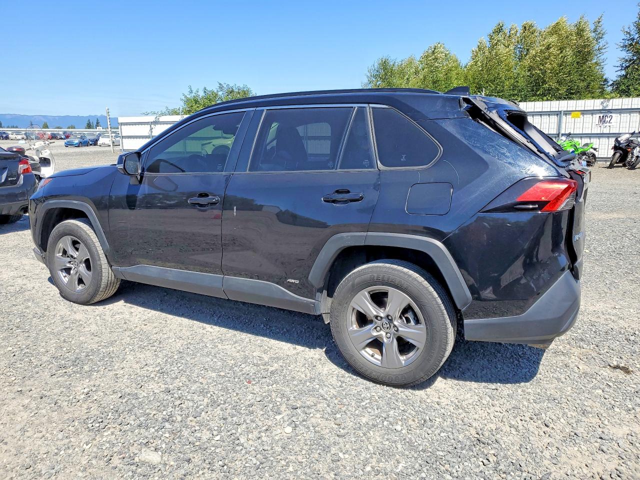 2024 TOYOTA RAV4 LE — снимка 2