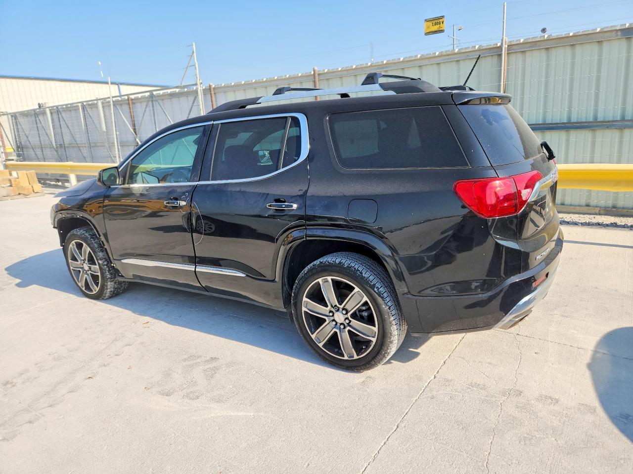 2017 GMC ACADIA DENALI — снимка 2