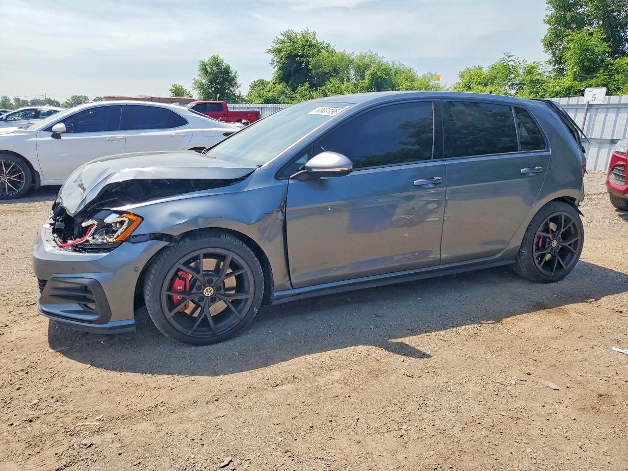 2018 VOLKSWAGEN GTI S/SE