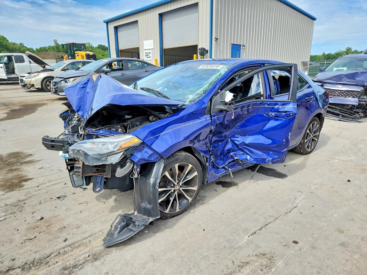 2019 TOYOTA COROLLA SE