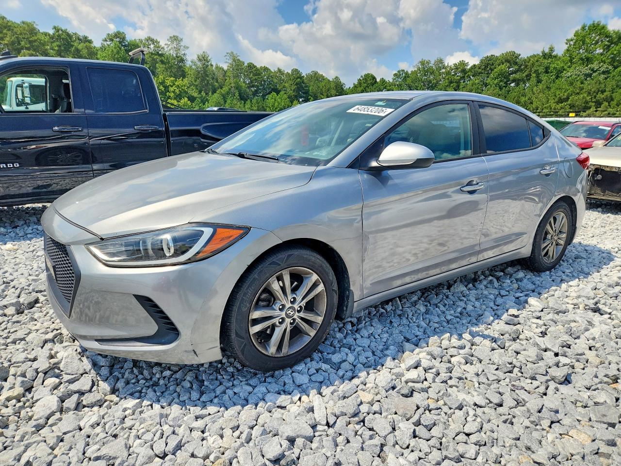 2017 HYUNDAI ELANTRA SE
