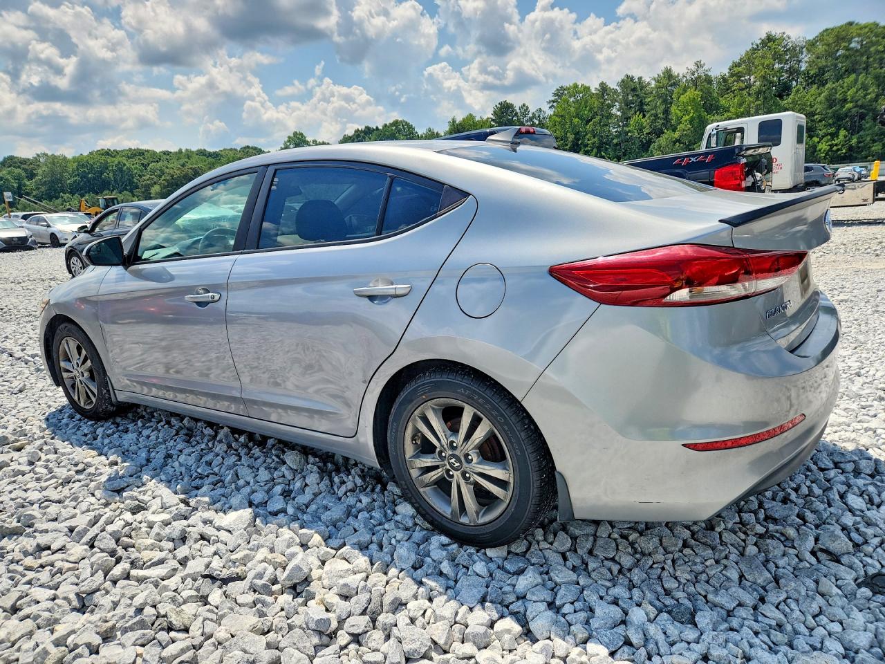 2017 HYUNDAI ELANTRA SE — снимка 2