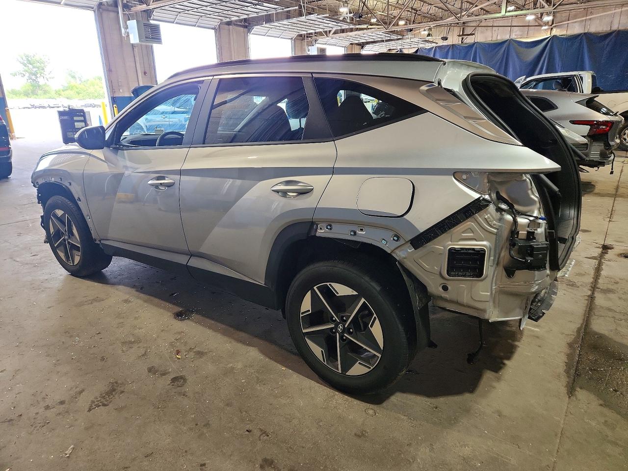 2026 HYUNDAI TUCSON SEL — снимка 2