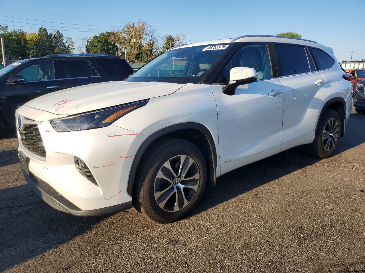 2022 TOYOTA HIGHLANDER HYBRID XLE