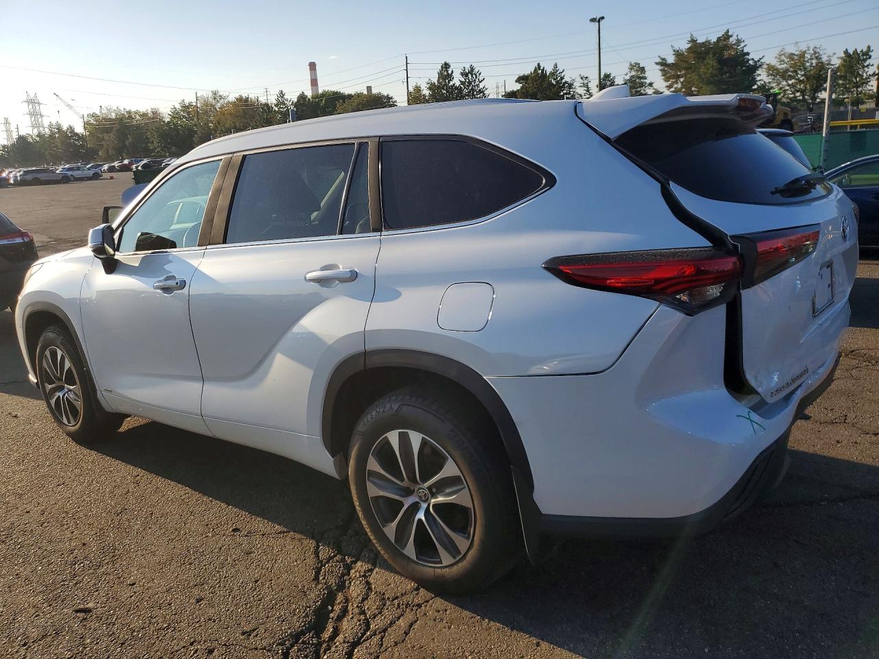 2022 TOYOTA HIGHLANDER HYBRID XLE — снимка 2