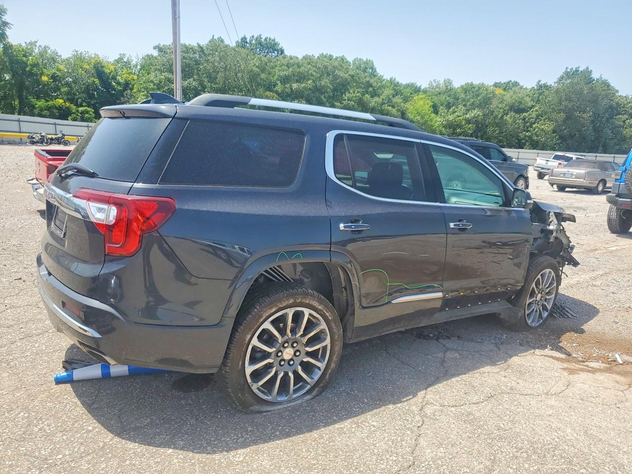 2021 GMC ACADIA DENALI — снимка 3