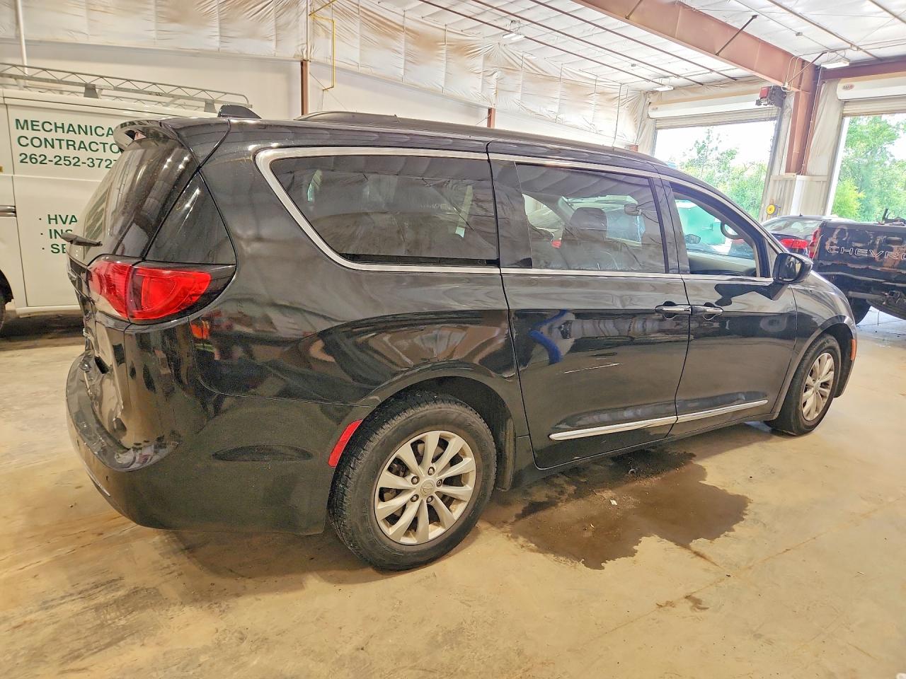 2017 CHRYSLER PACIFICA TOURING L — снимка 3