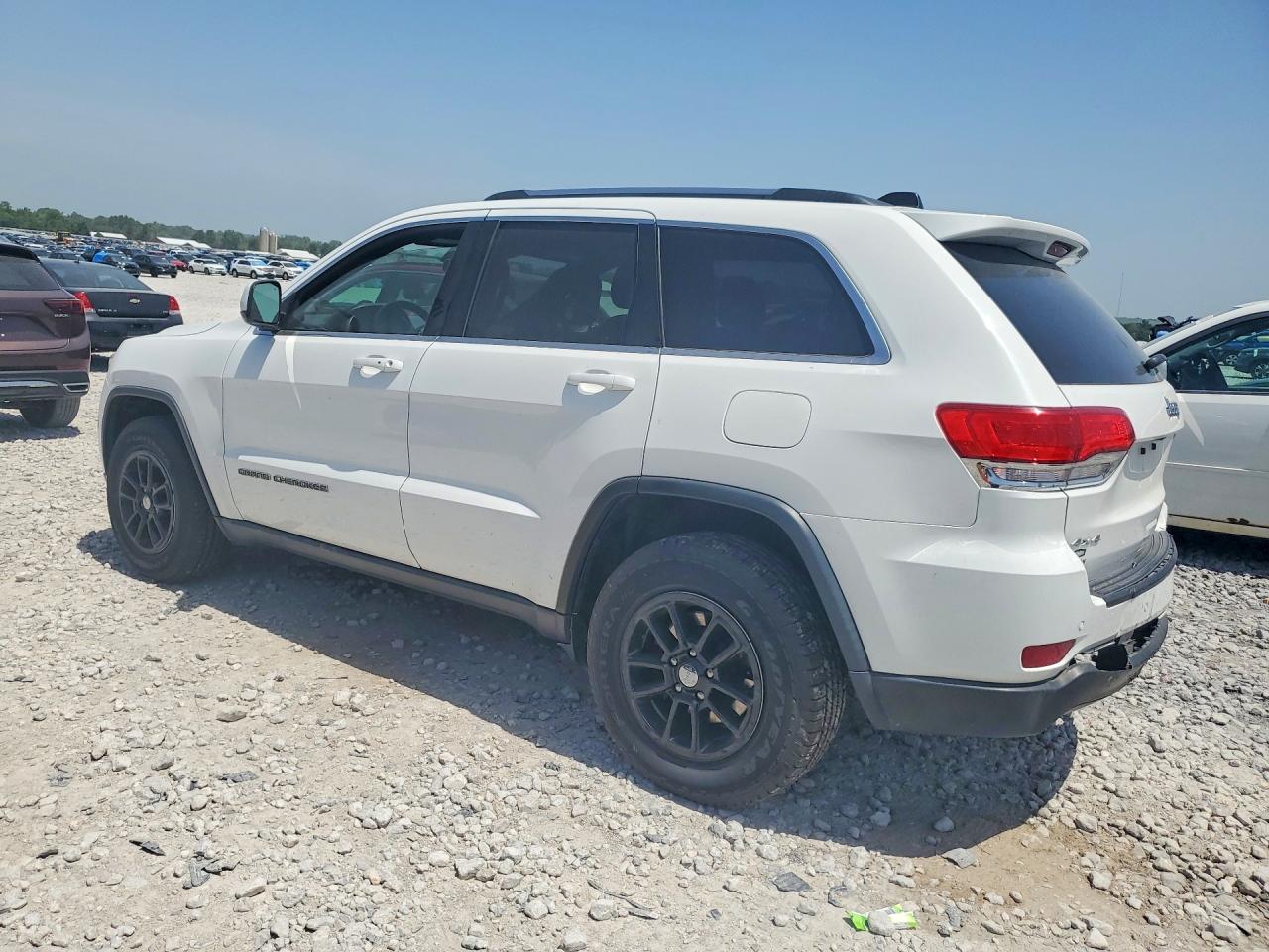 2018 JEEP GRAND CHEROKEE LAREDO — снимка 2
