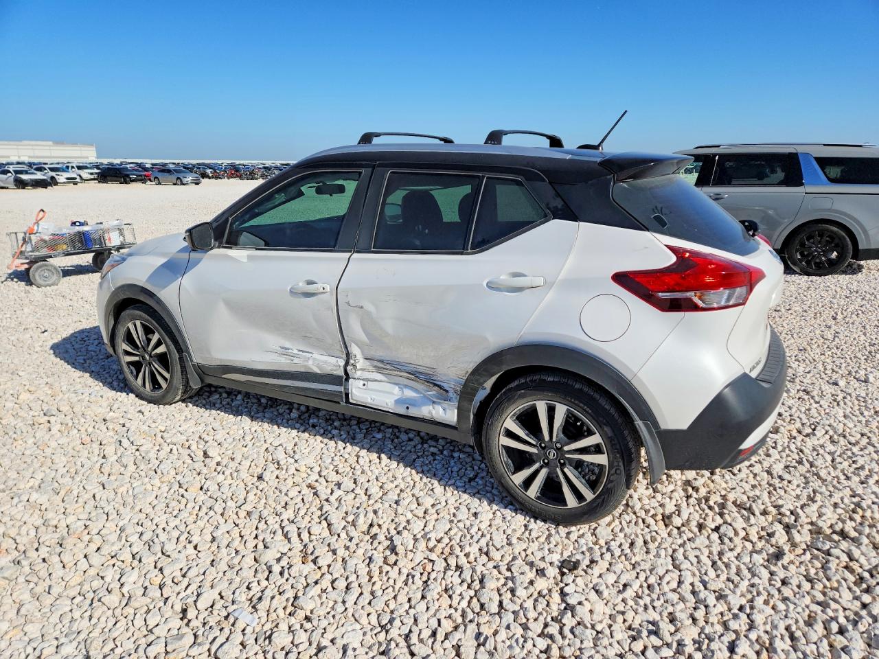 2018 NISSAN KICKS SR — снимка 2