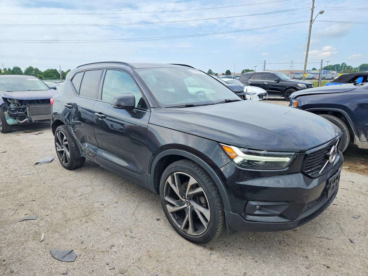 2019 VOLVO XC40 T5 R-DESIGN — снимка 4