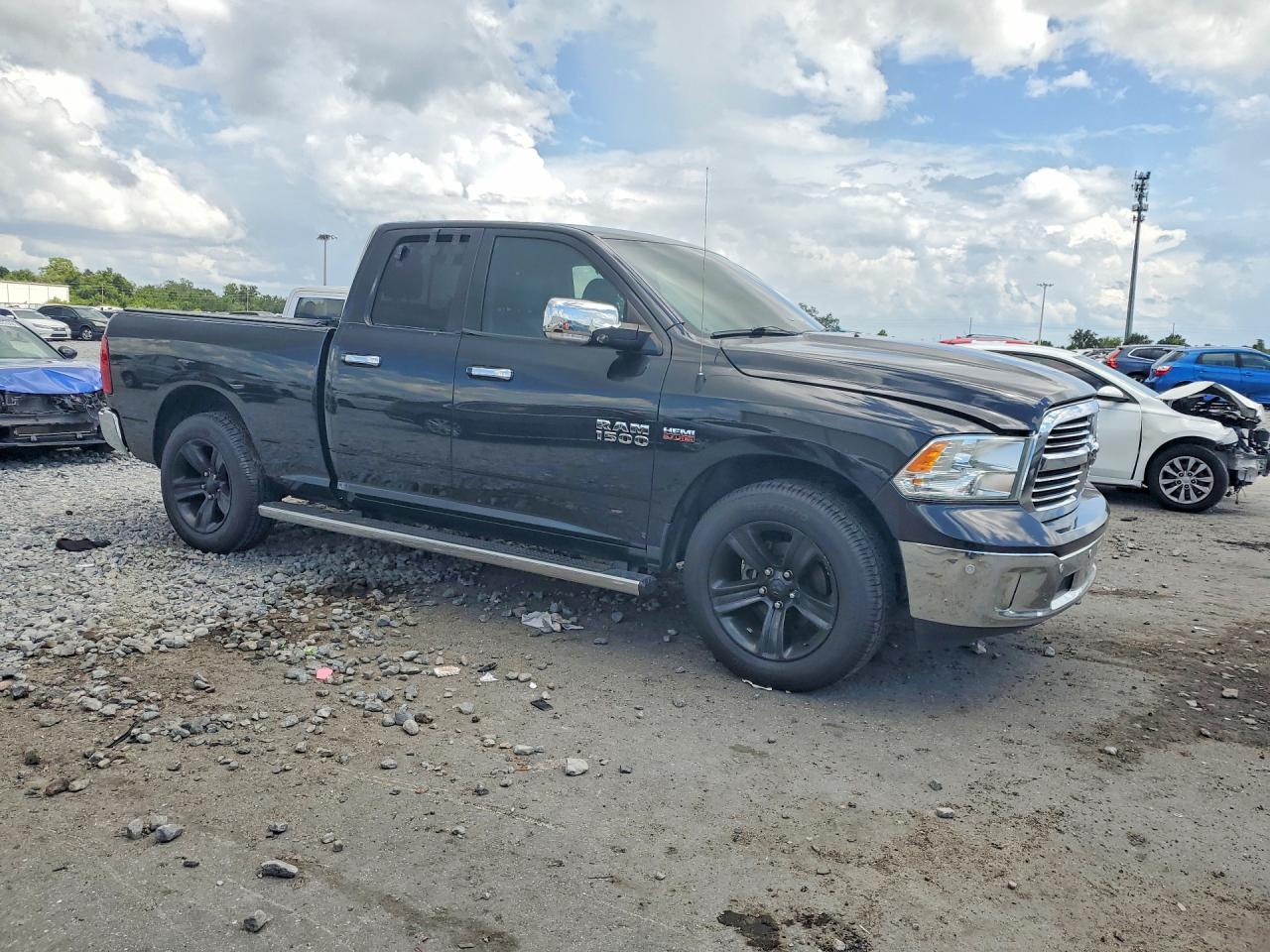 2016 RAM 1500 SLT — снимка 4