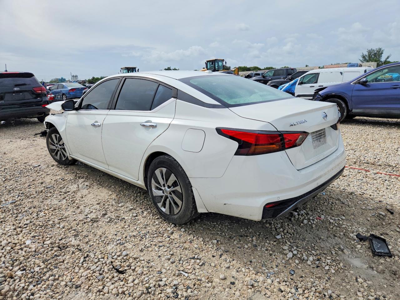 2019 NISSAN ALTIMA S — снимка 2