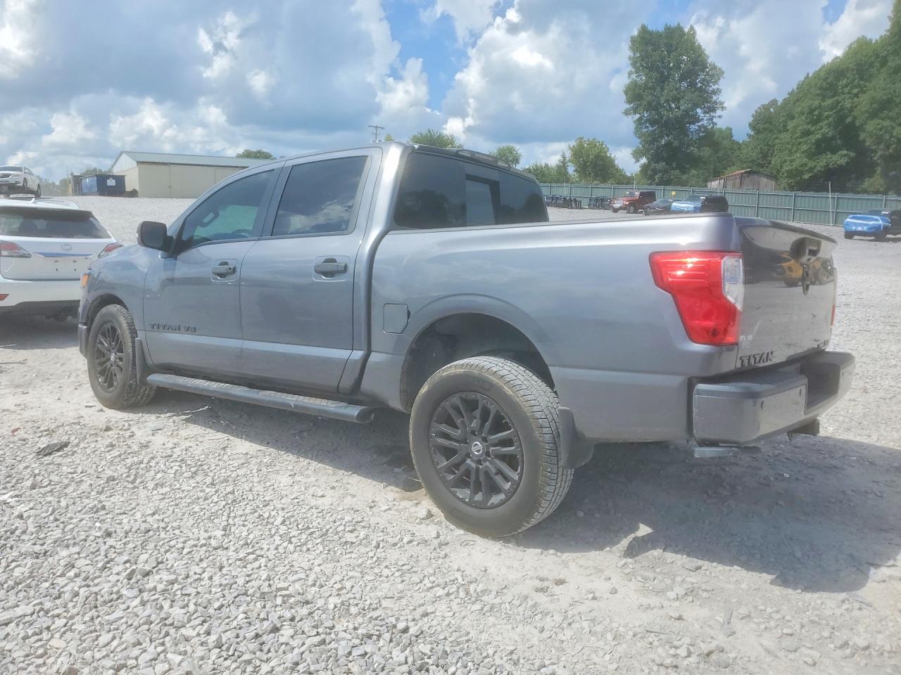 2018 NISSAN TITAN SV — снимка 2