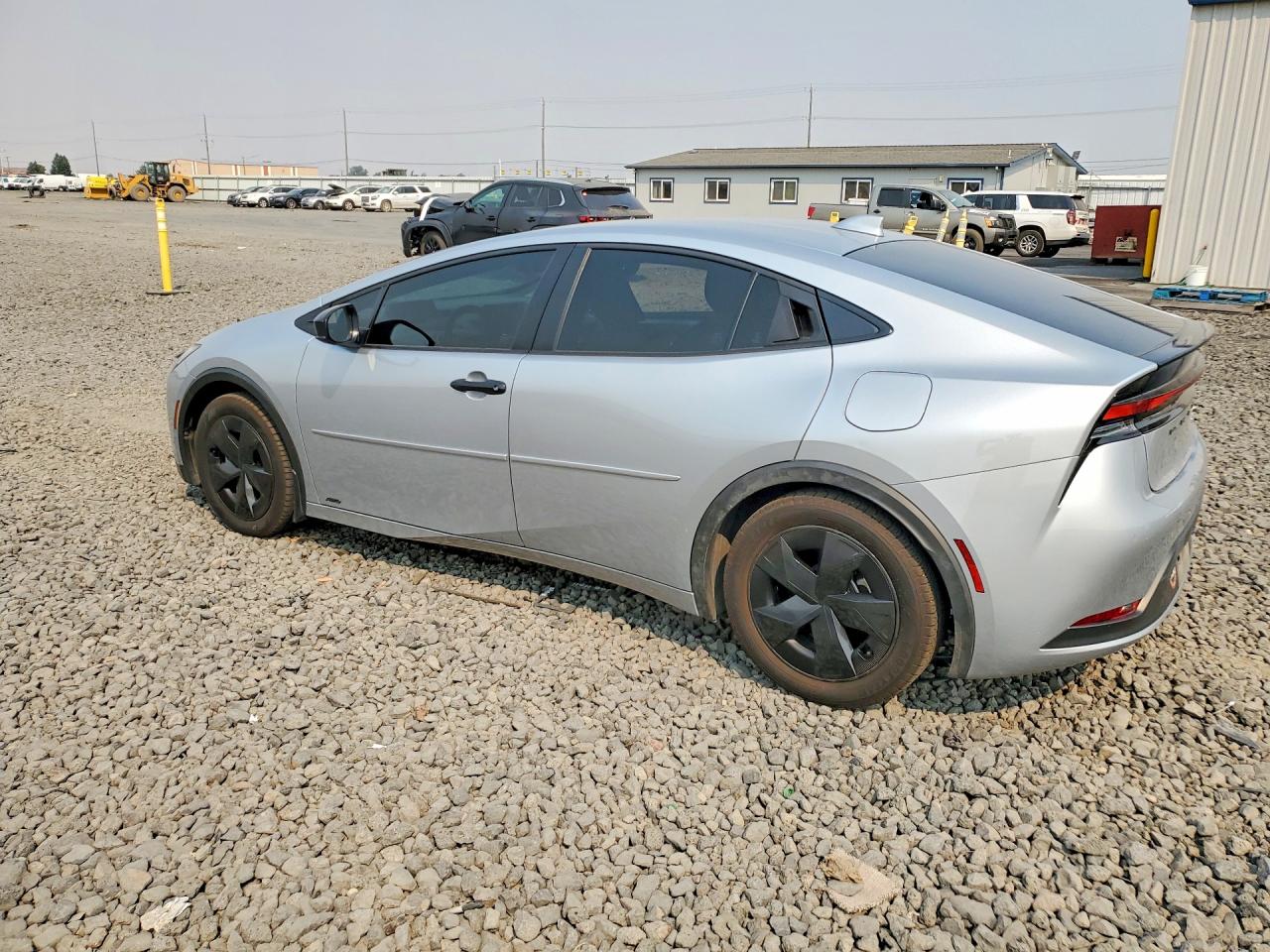 2025 TOYOTA PRIUS LE — снимка 2