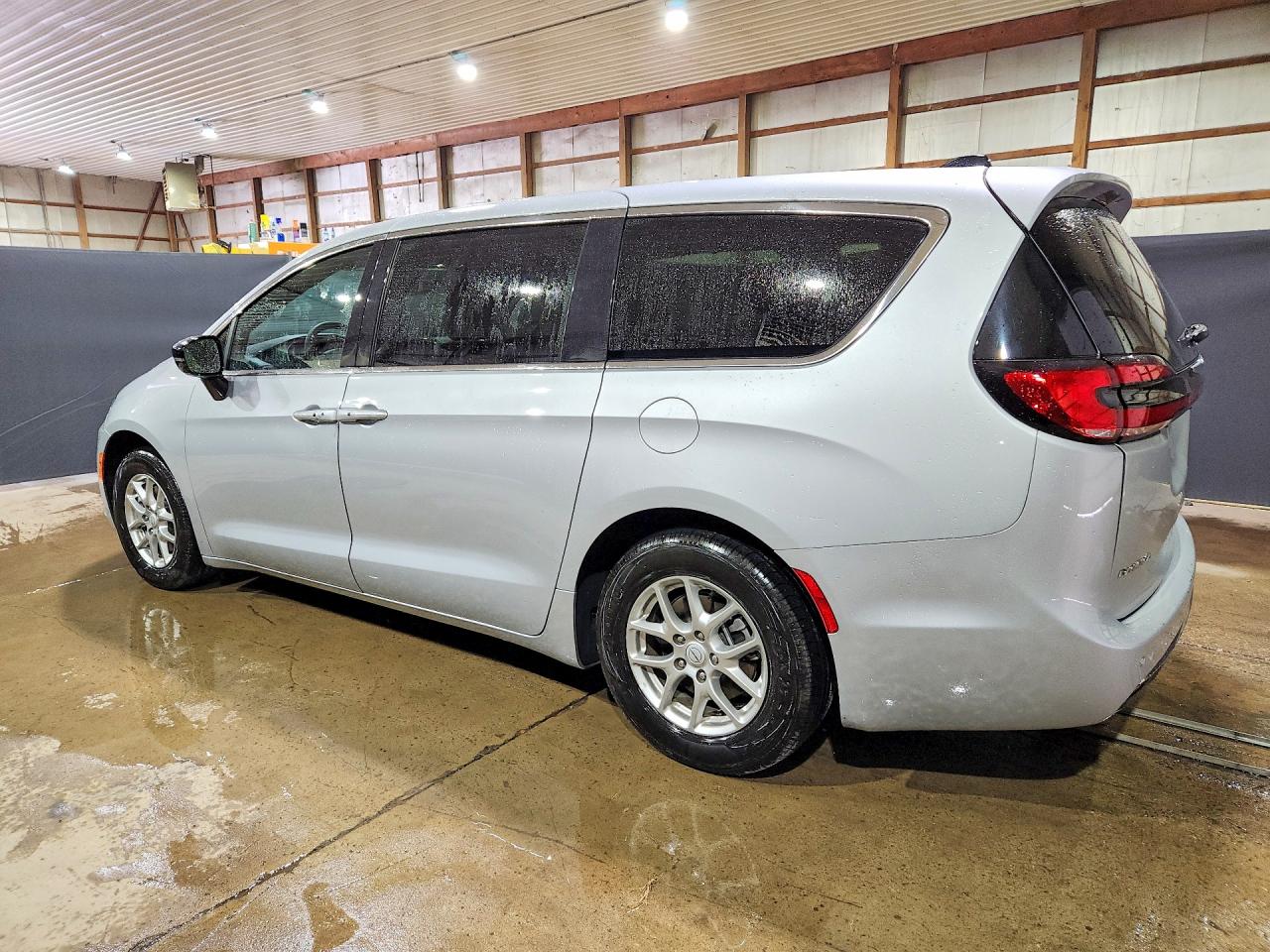 2026 CHRYSLER PACIFICA SELECT — снимка 2