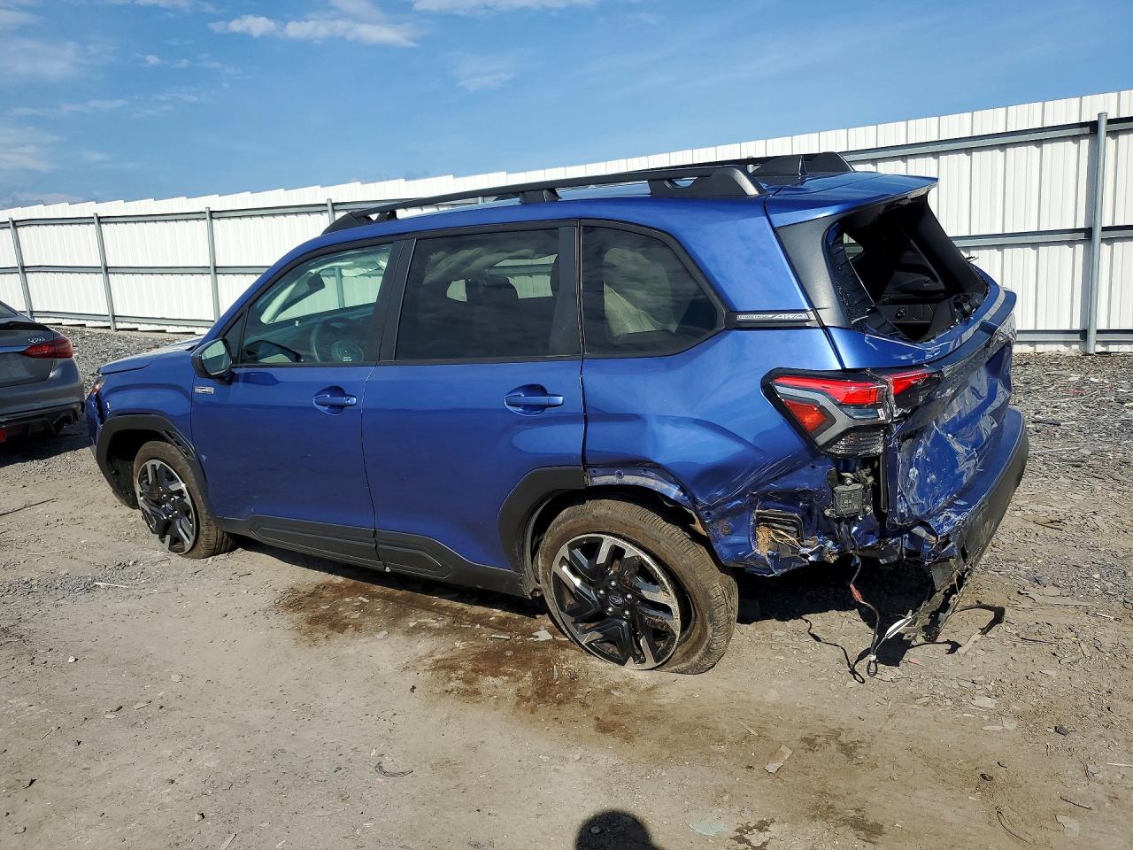 2025 SUBARU FORESTER PREMIUM — снимка 2