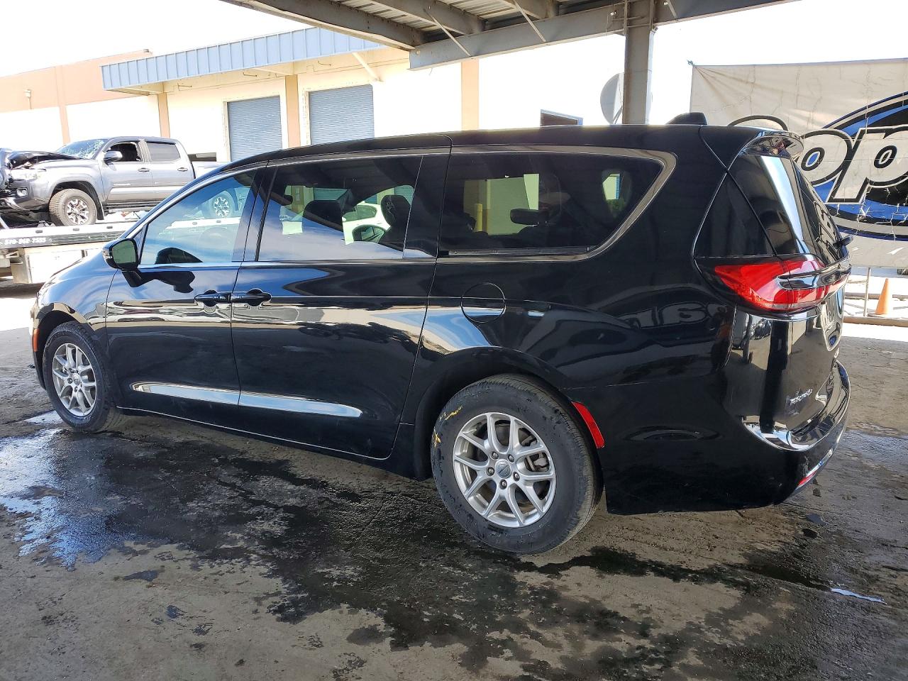 2025 CHRYSLER PACIFICA SELECT — снимка 2