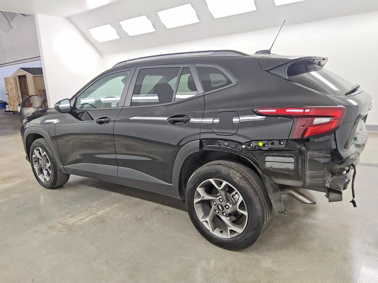 2025 CHEVROLET TRAX 1LT — снимка 2