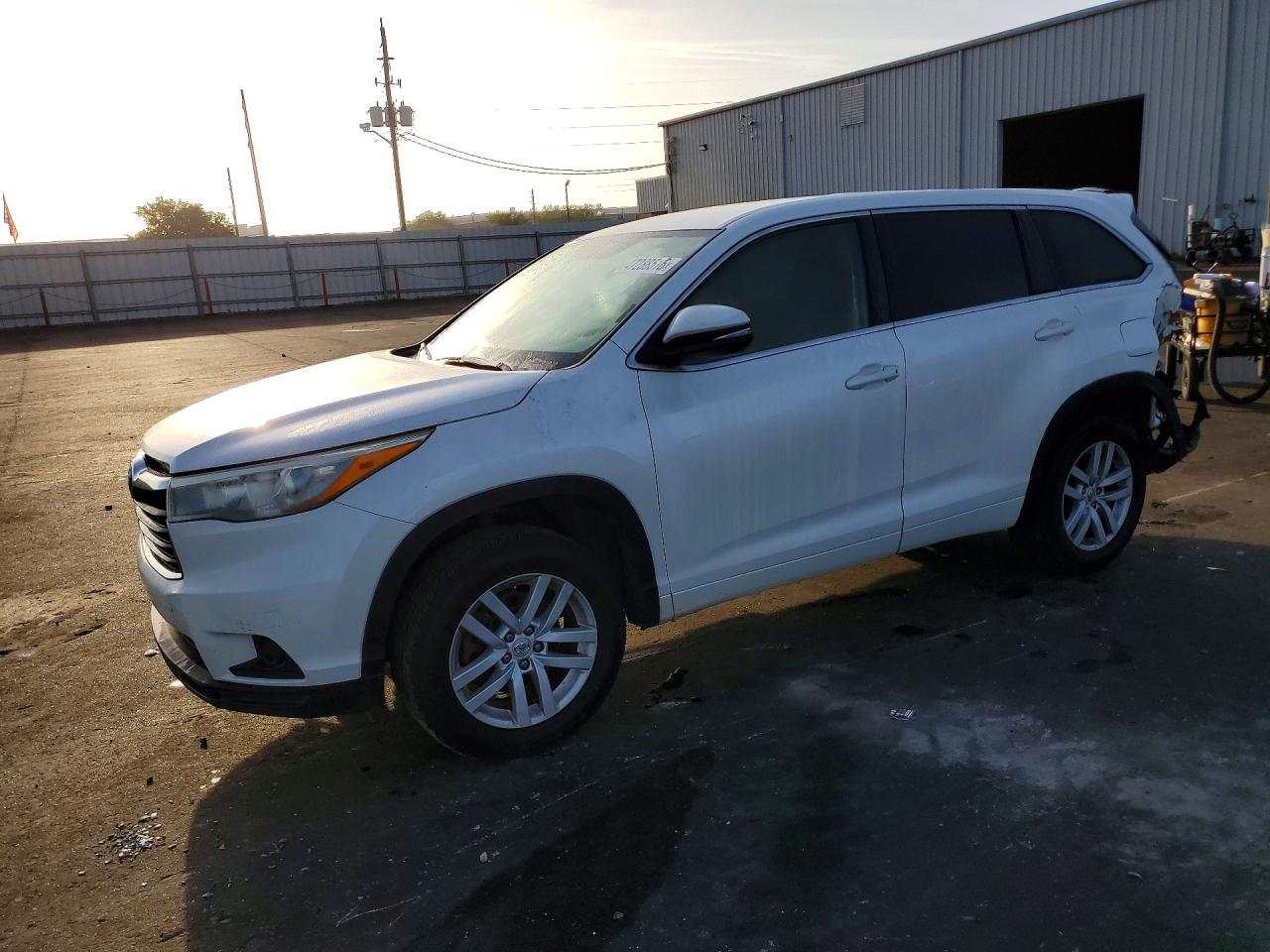 2015 TOYOTA HIGHLANDER LE