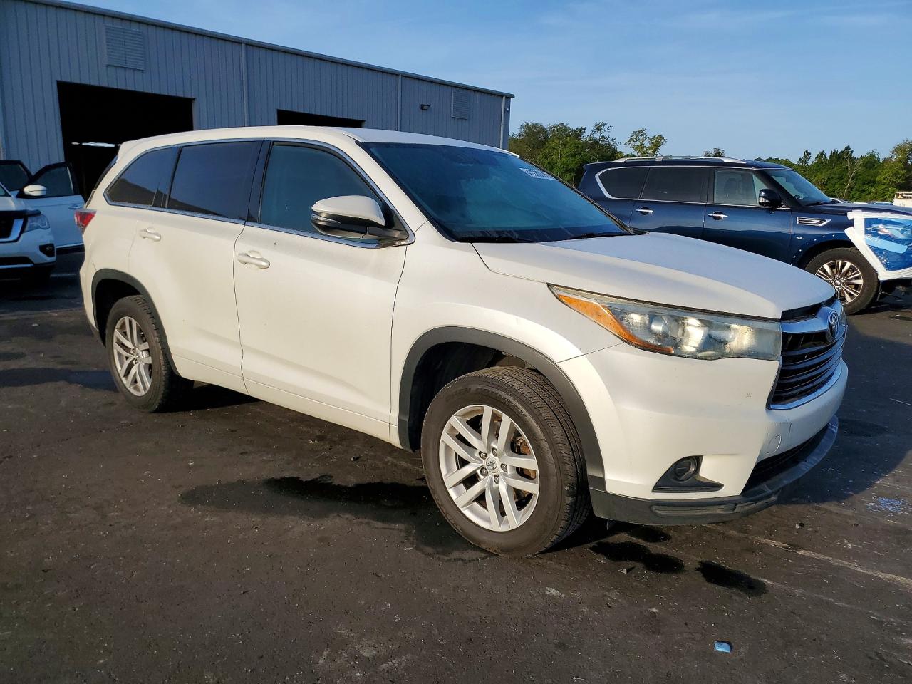 2015 TOYOTA HIGHLANDER LE — снимка 4