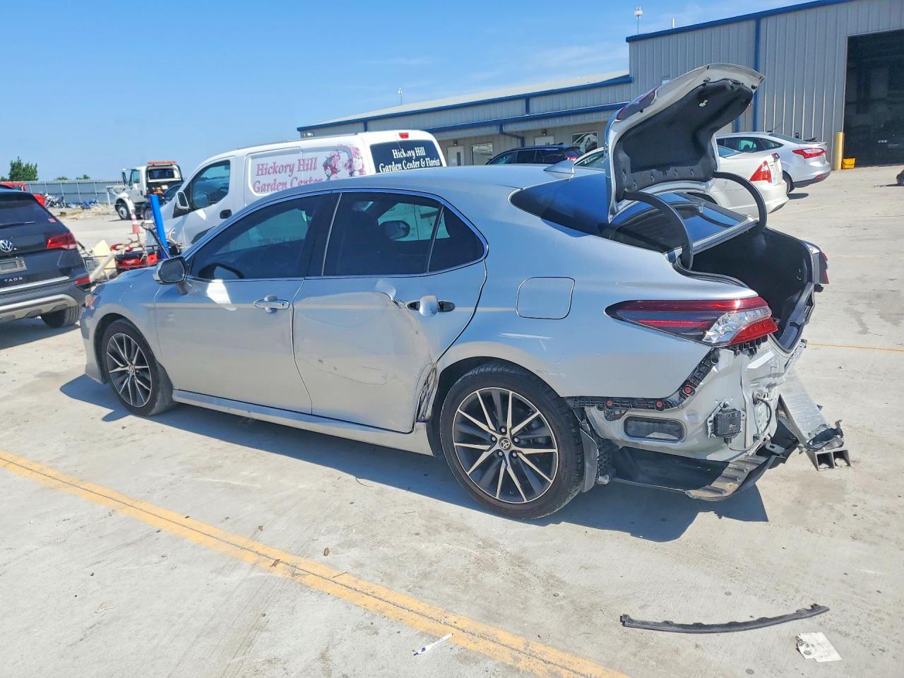 2023 TOYOTA CAMRY XLE — снимка 2