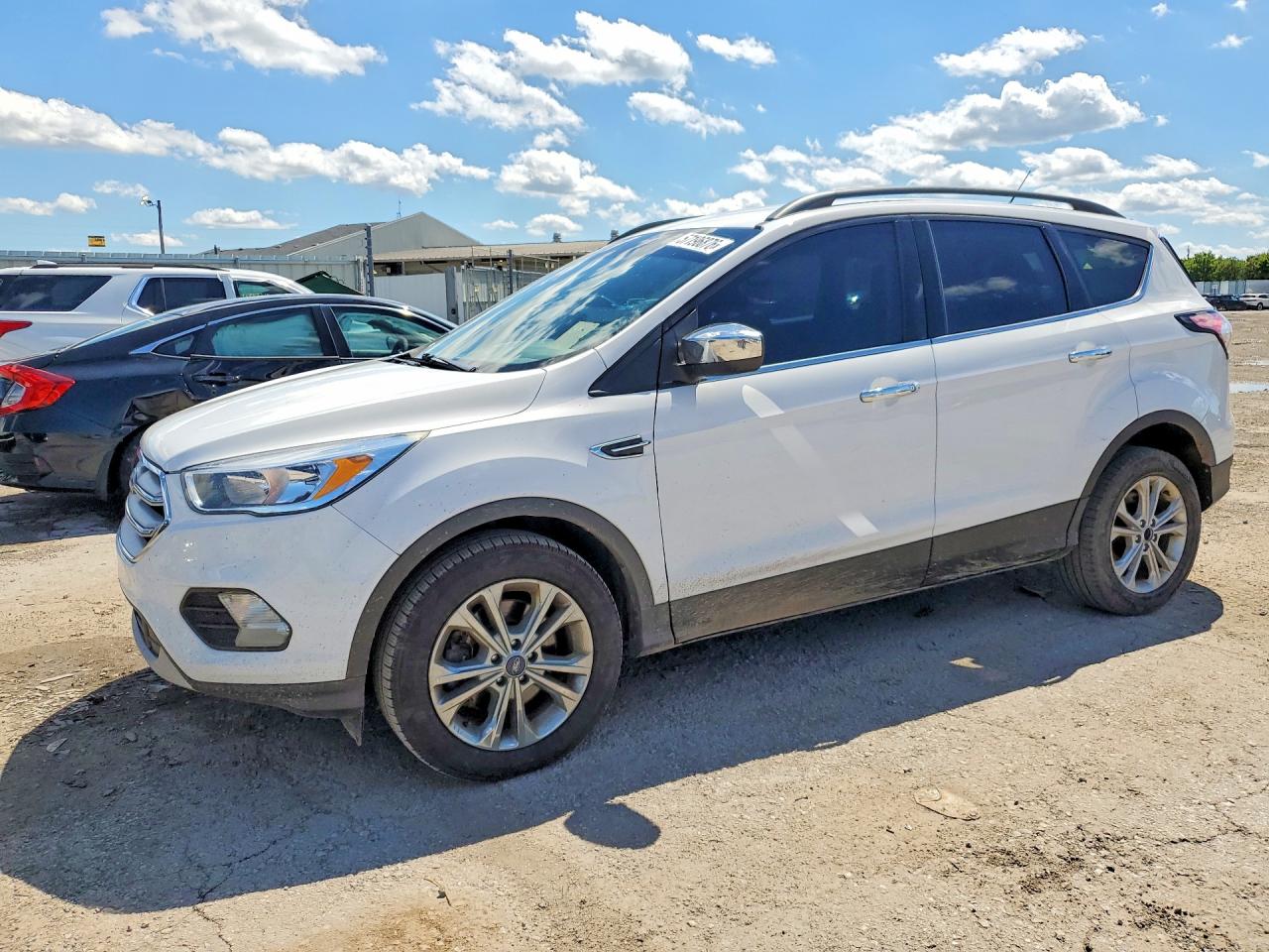 2018 FORD ESCAPE SE