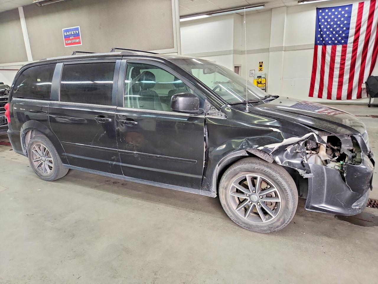 2017 DODGE GRAND CARAVAN SXT — снимка 4