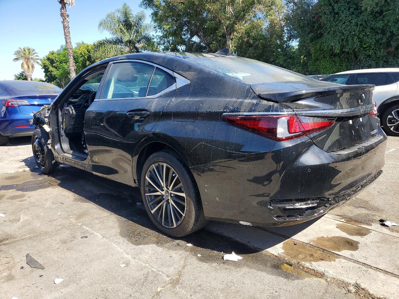 2025 LEXUS ES 300H BASE — снимка 2