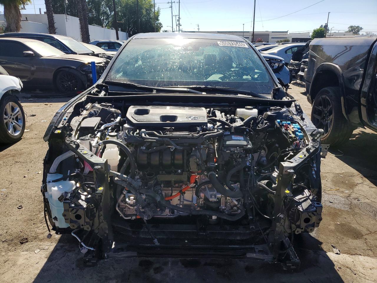 2025 LEXUS ES 300H BASE — снимка 5