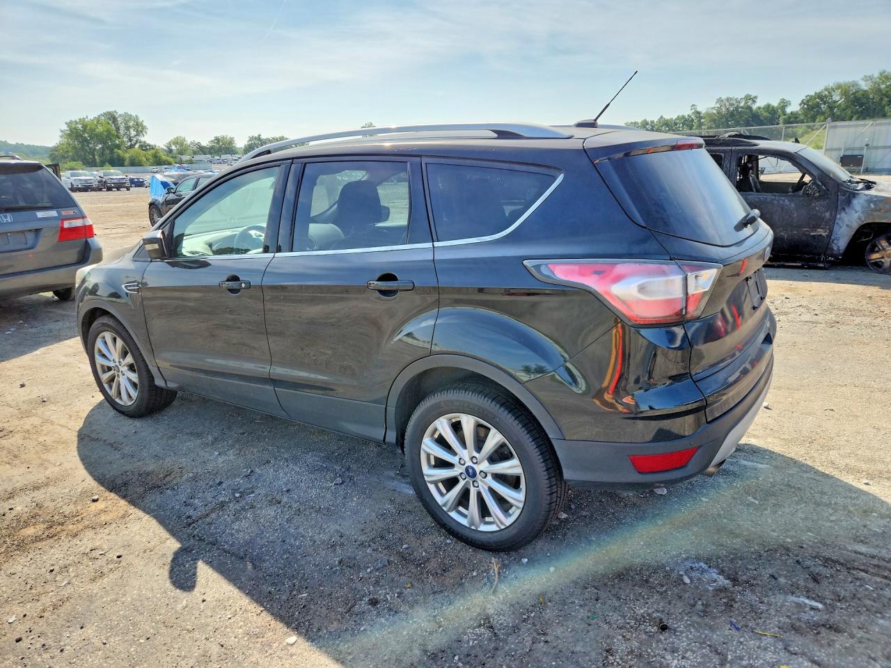 2017 FORD ESCAPE TITANIUM — снимка 2