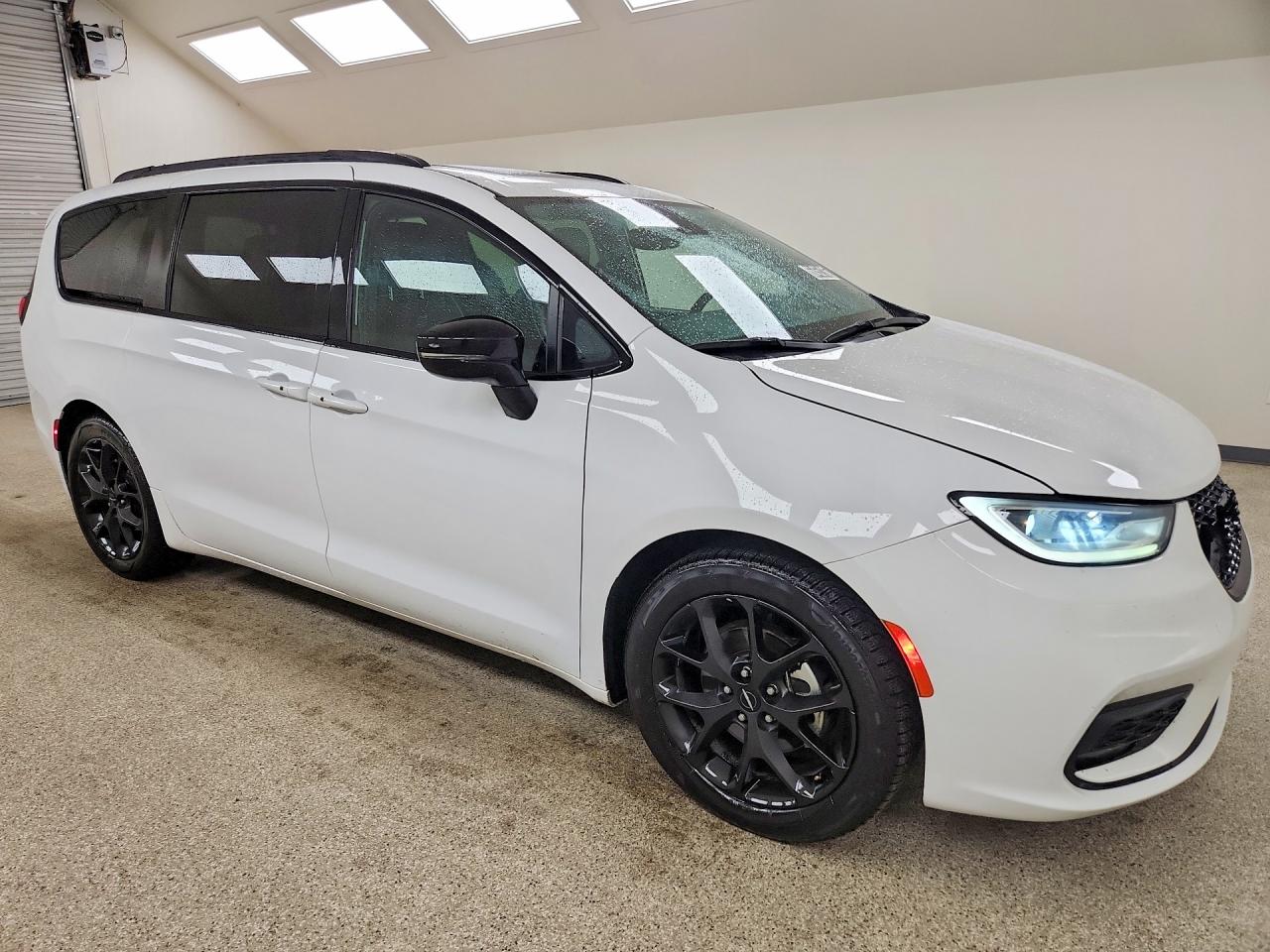 2025 CHRYSLER PACIFICA LIMITED — снимка 4