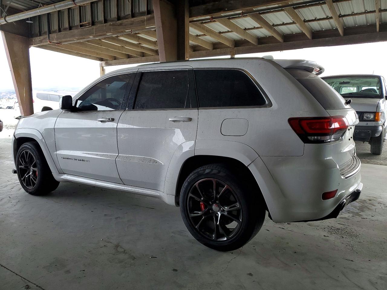 2015 JEEP GRAND CHEROKEE SRT-8 — снимка 2
