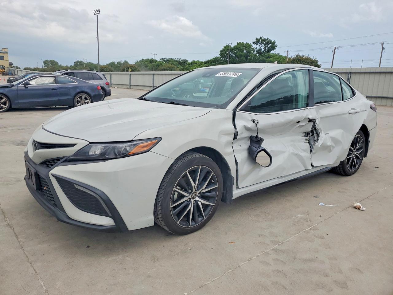 2024 TOYOTA CAMRY SE