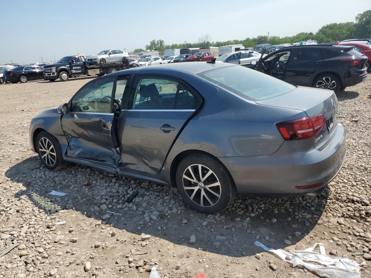 2017 VOLKSWAGEN JETTA SE — снимка 2