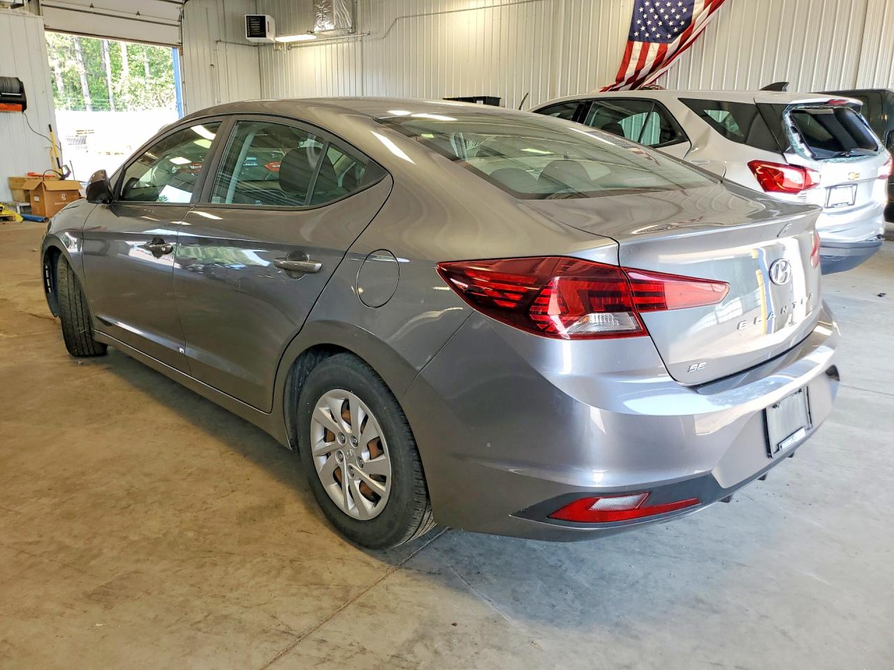 2019 HYUNDAI ELANTRA SE — снимка 2
