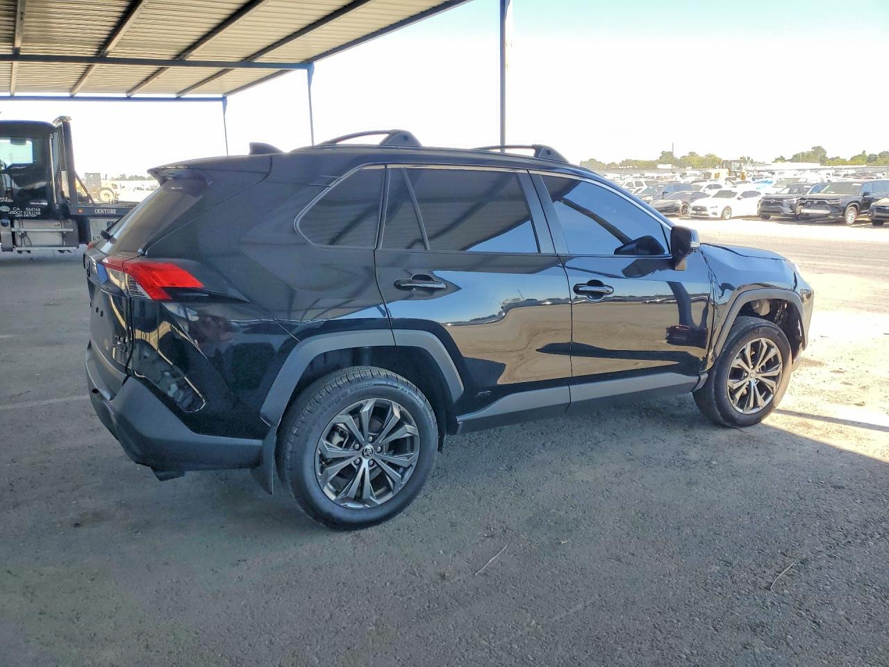 2023 TOYOTA RAV4 XLE PREMIUM — снимка 3