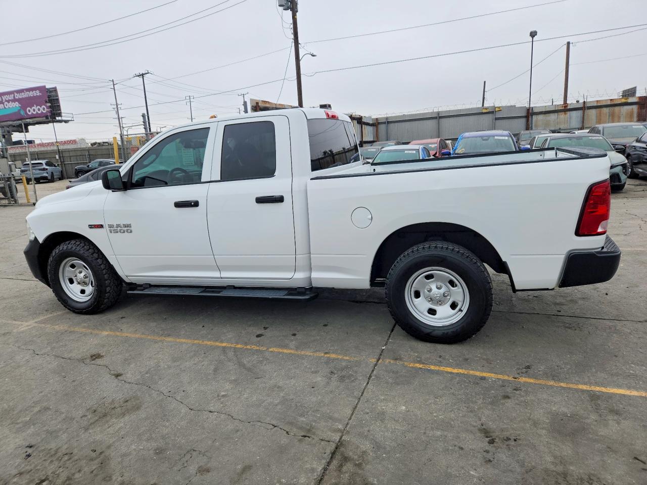 2016 RAM 1500 ST — снимка 2