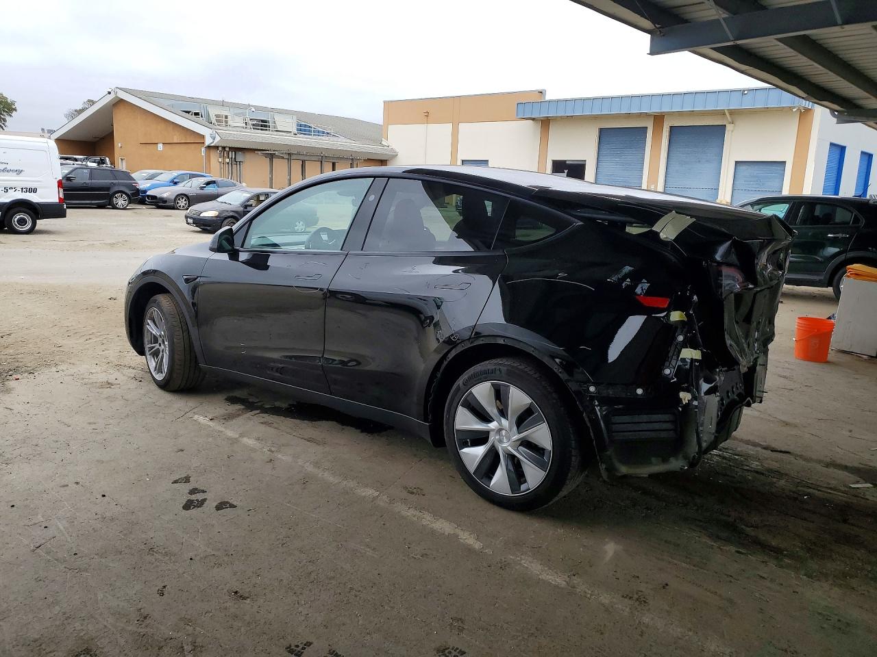2023 TESLA MODEL Y — снимка 2