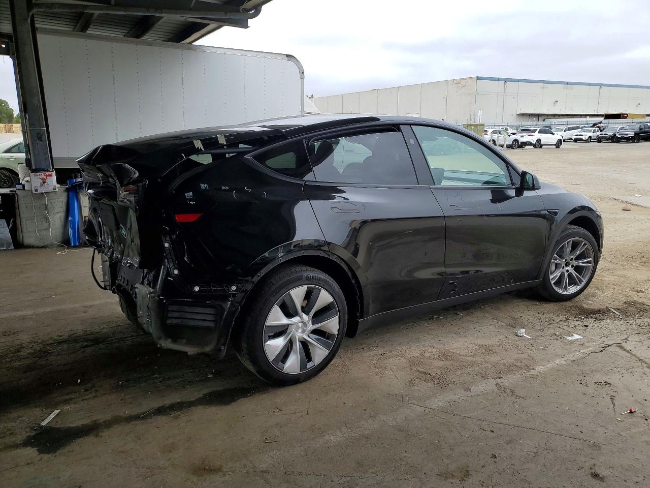 2023 TESLA MODEL Y — снимка 3