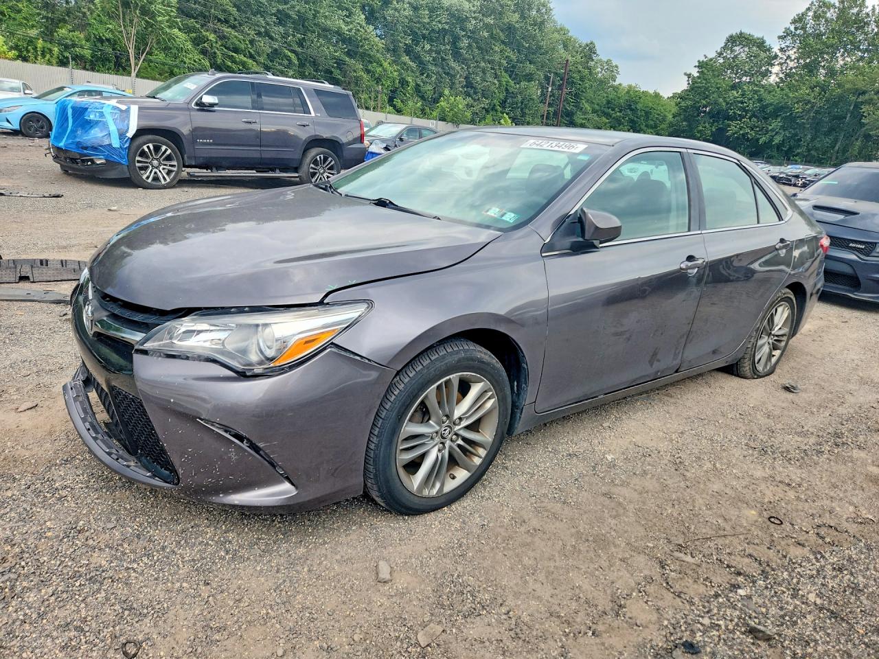 2015 TOYOTA CAMRY SE