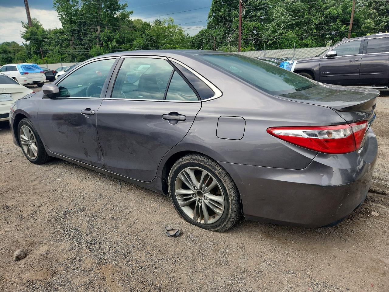 2015 TOYOTA CAMRY SE — снимка 2