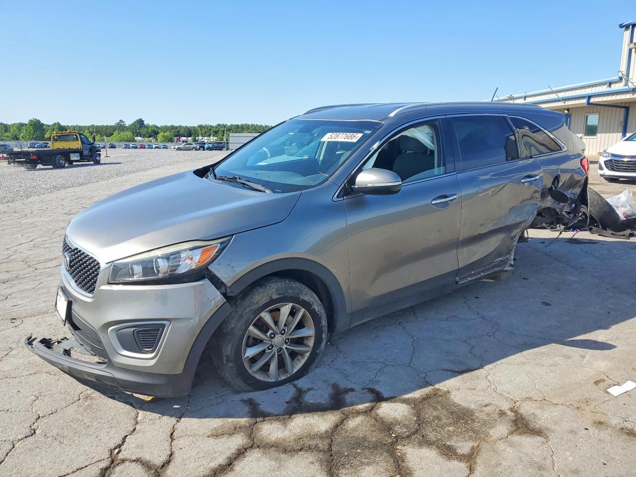 2017 KIA SORENTO LX