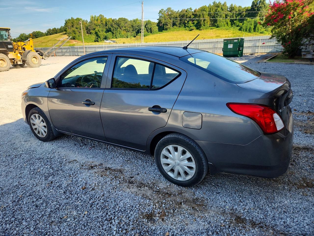2017 NISSAN VERSA 1.6 S — снимка 2
